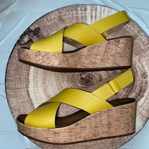 Clarks Stasha Hale Leather Cross Band Yellow Wedge Sandals